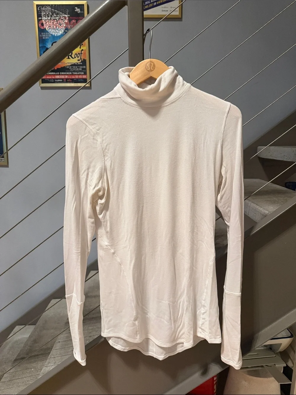 Lululemon Full Day Ahead Turtleneck White Size 6